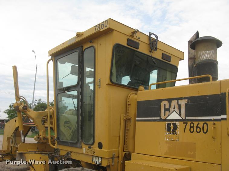 image for item L3871 1998 Caterpillar 160H motor grader