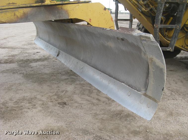 image for item L3871 1998 Caterpillar 160H motor grader