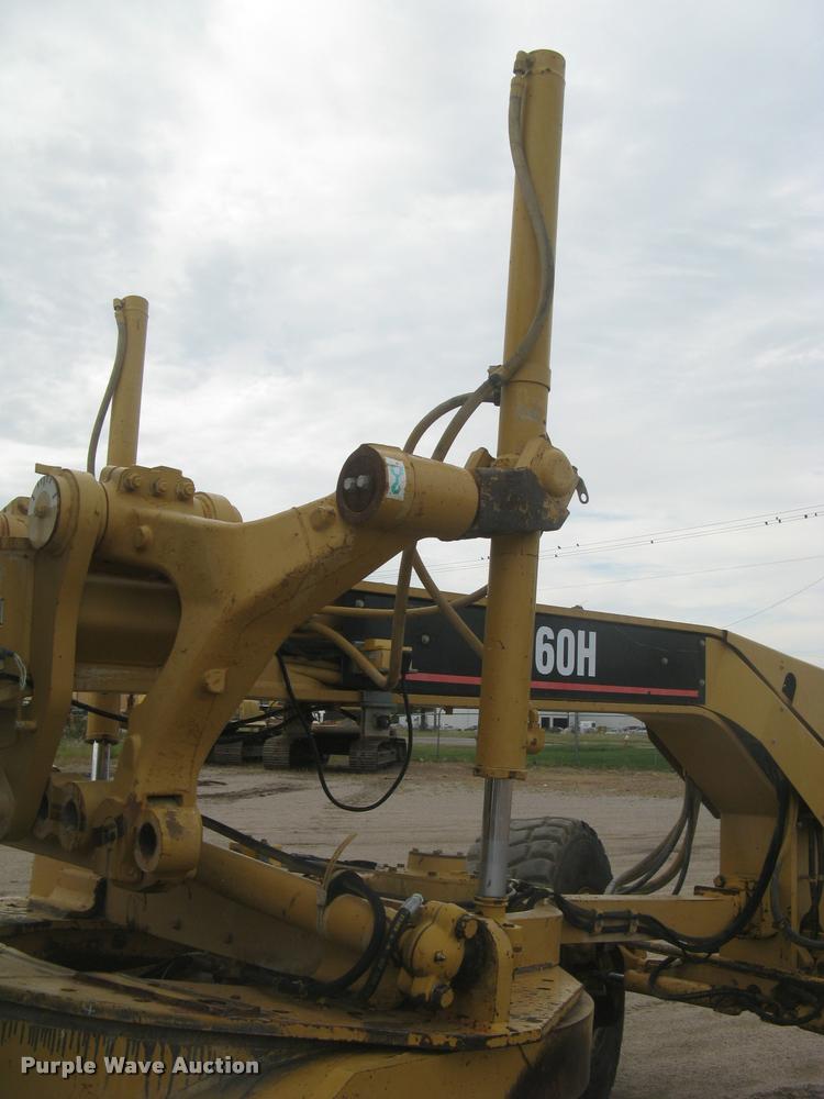 image for item L3871 1998 Caterpillar 160H motor grader