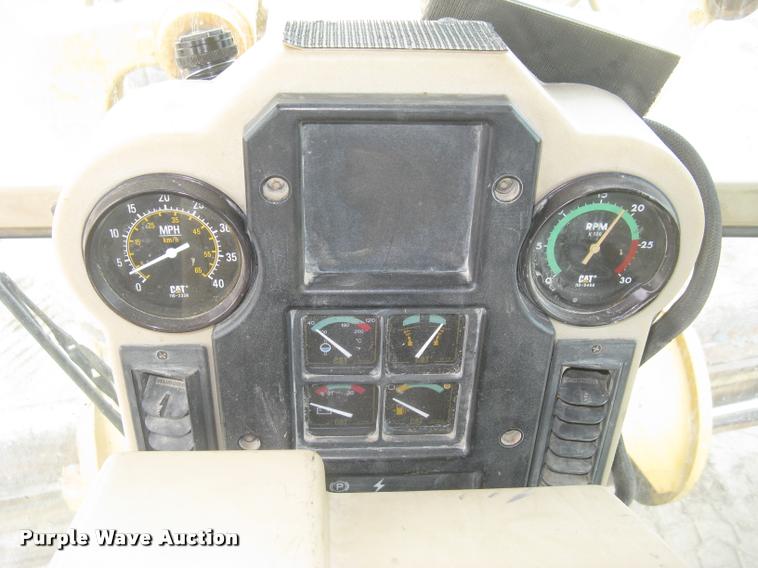 image for item L3871 1998 Caterpillar 160H motor grader