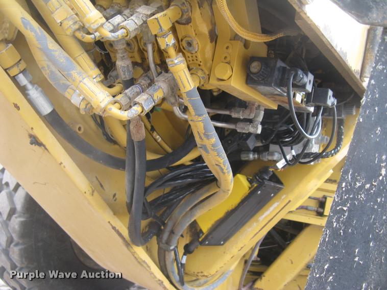 image for item L3871 1998 Caterpillar 160H motor grader