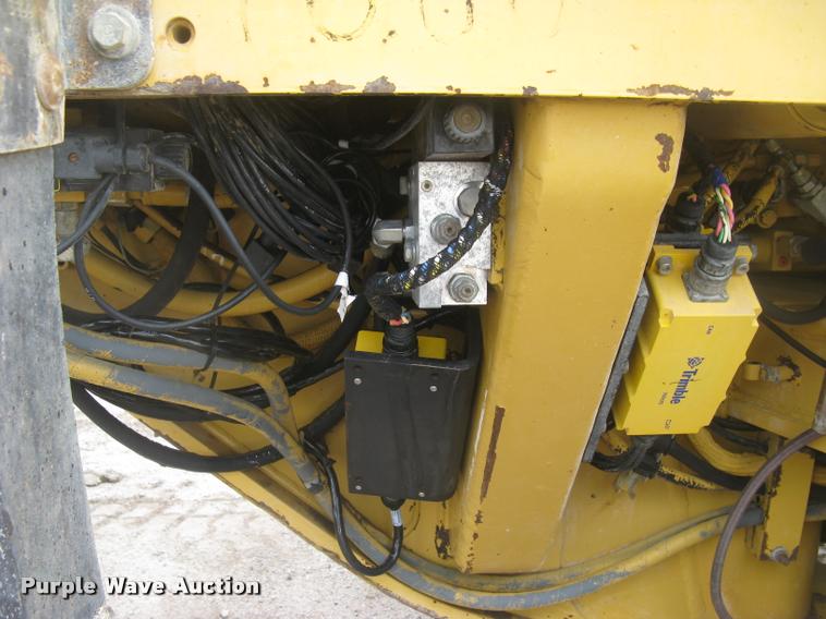 image for item L3871 1998 Caterpillar 160H motor grader