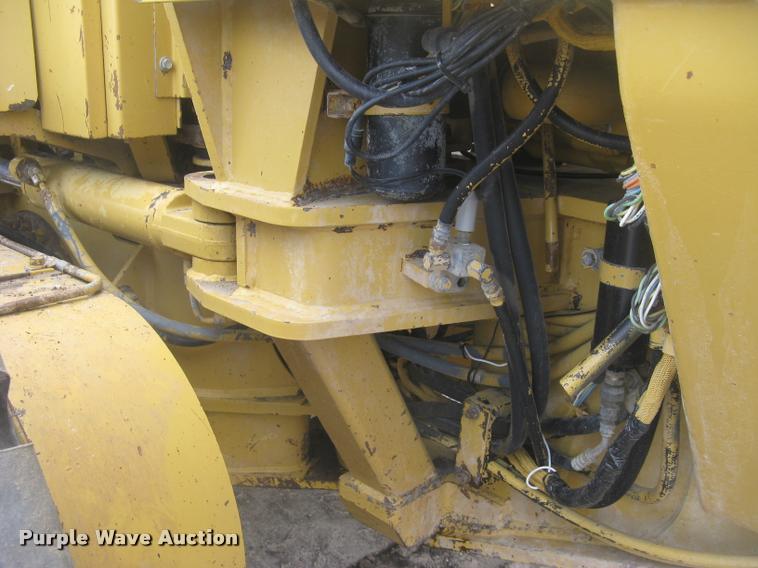 image for item L3871 1998 Caterpillar 160H motor grader