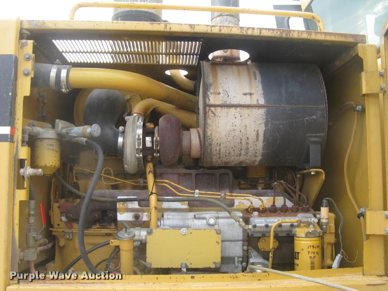 image for item L3871 1998 Caterpillar 160H motor grader