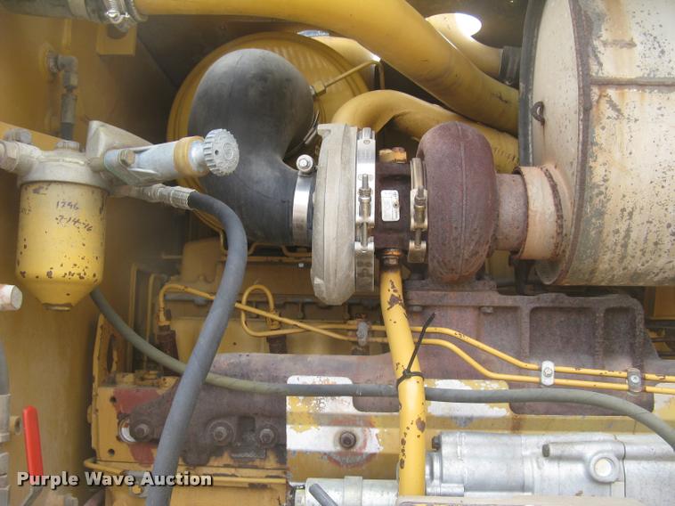 image for item L3871 1998 Caterpillar 160H motor grader