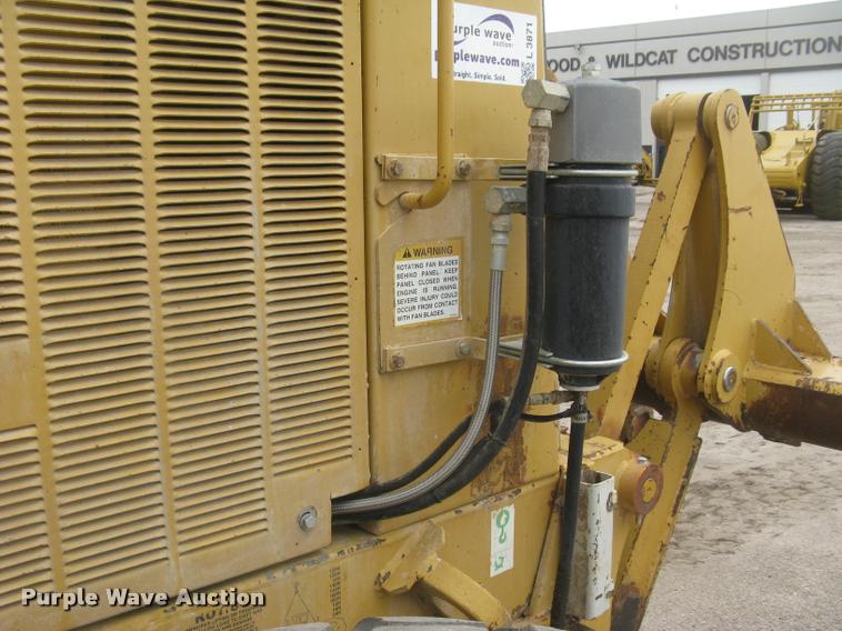 image for item L3871 1998 Caterpillar 160H motor grader