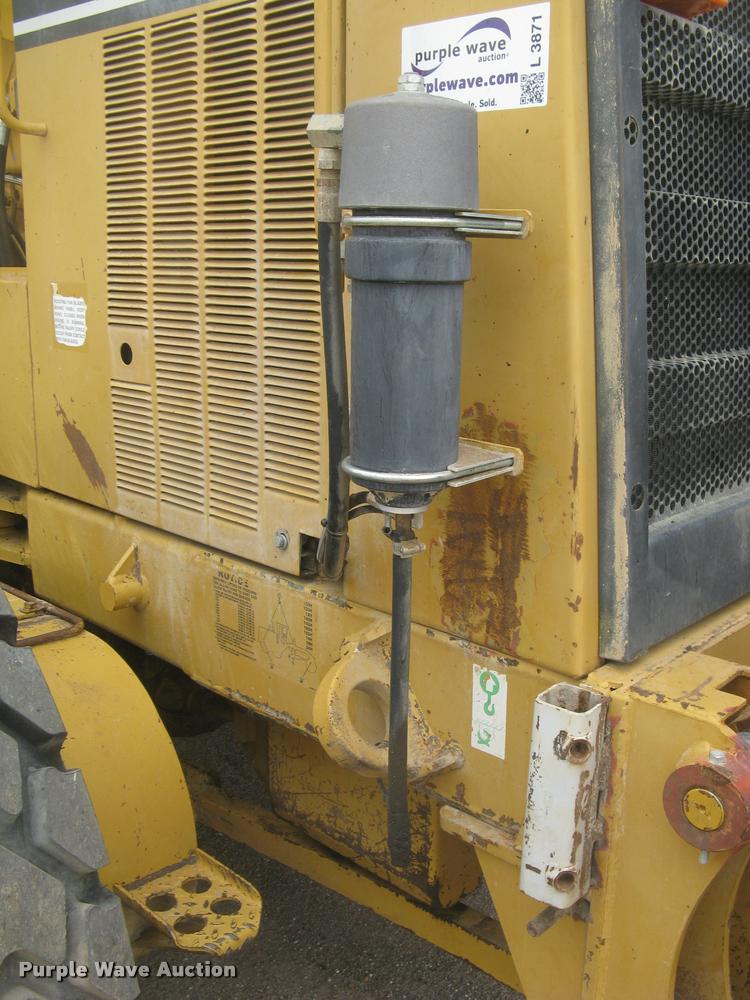 image for item L3871 1998 Caterpillar 160H motor grader