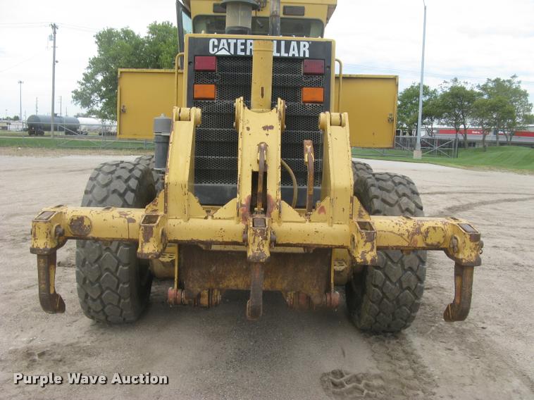 image for item L3871 1998 Caterpillar 160H motor grader