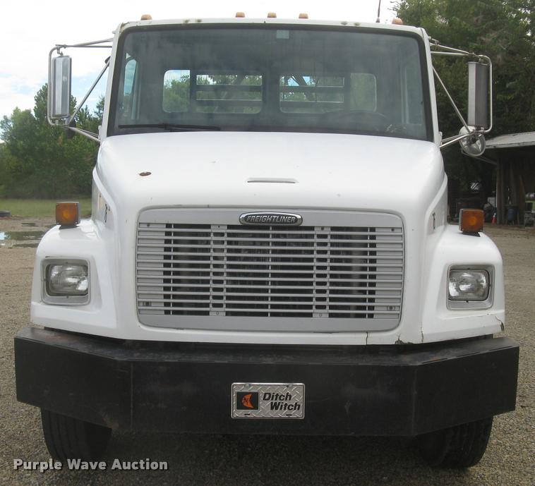 image for item L3888 1999 Freightliner FL80 service truck