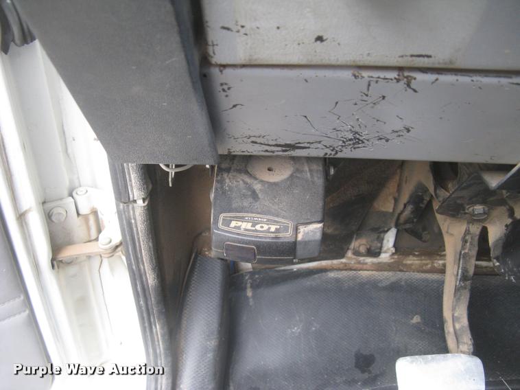 image for item L3888 1999 Freightliner FL80 service truck