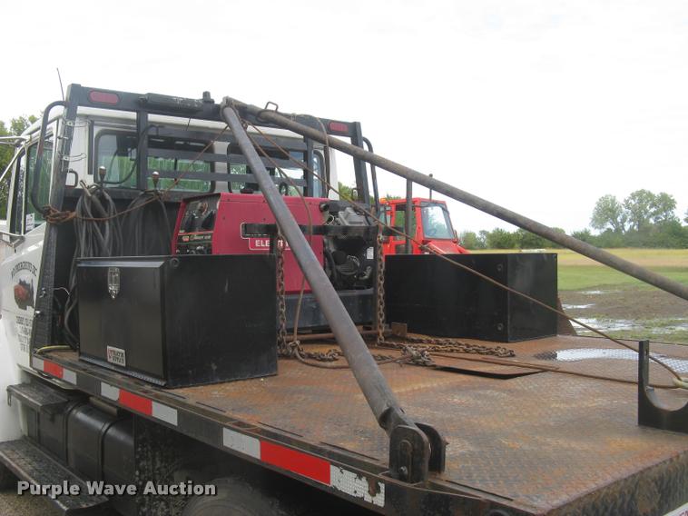 image for item L3888 1999 Freightliner FL80 service truck