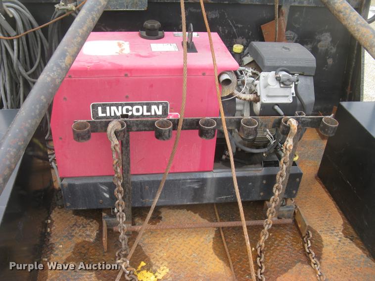 image for item L3888 1999 Freightliner FL80 service truck