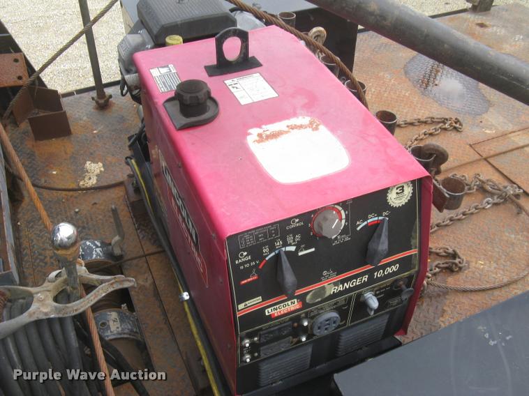 image for item L3888 1999 Freightliner FL80 service truck