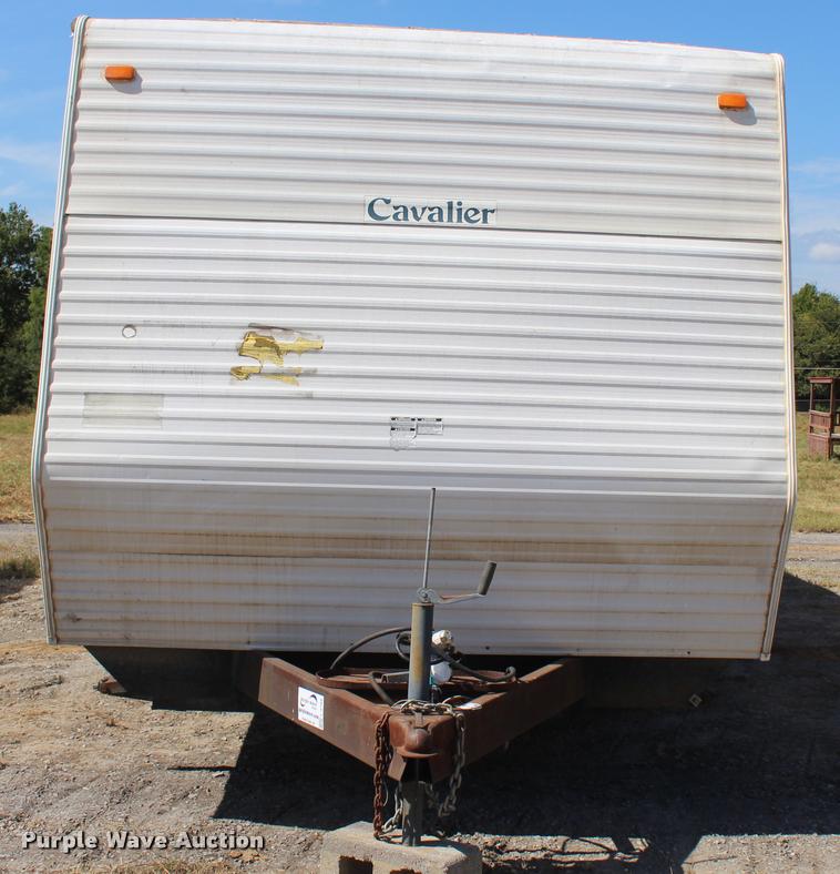 image for item L4768 2006 Gulfstream MPV-CV0H camper