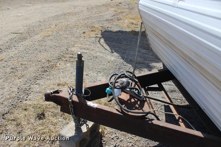 image for item L4768 2006 Gulfstream MPV-CV0H camper