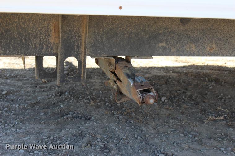 image for item L4768 2006 Gulfstream MPV-CV0H camper