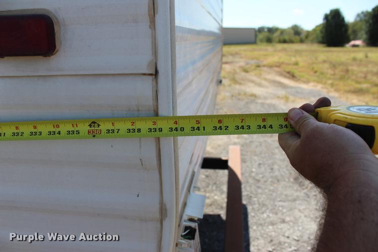 image for item L4768 2006 Gulfstream MPV-CV0H camper