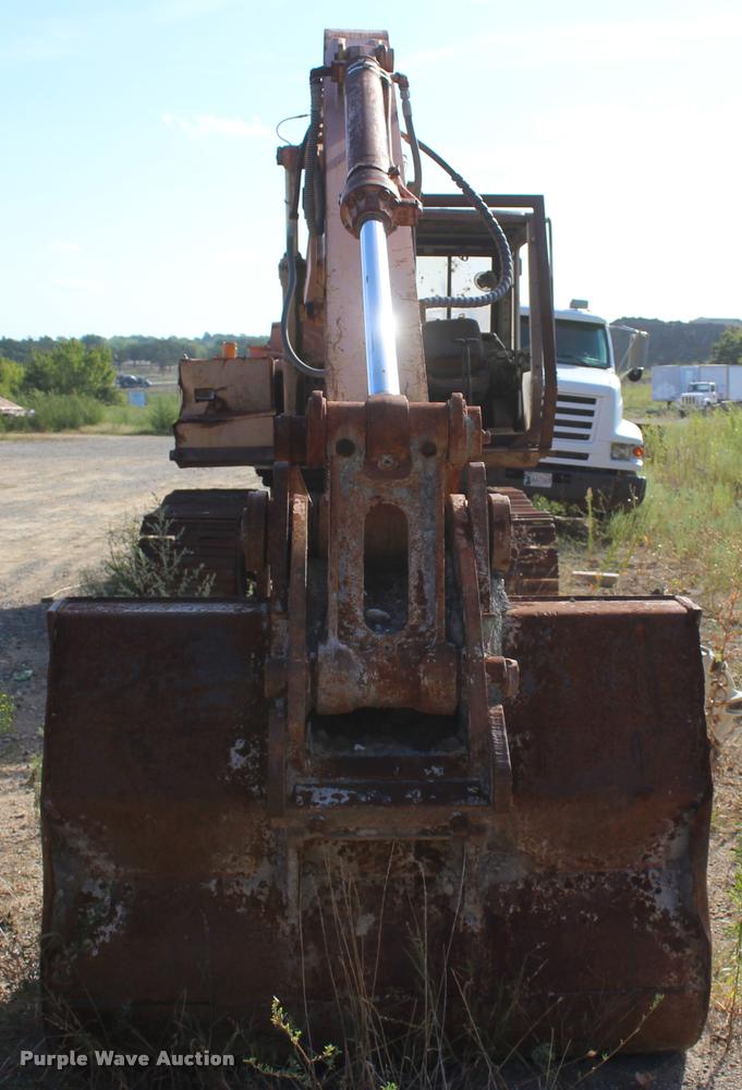 image for item L4782 Case 9020 excavator