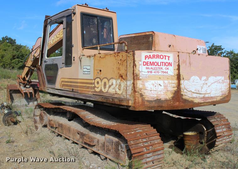image for item L4782 Case 9020 excavator