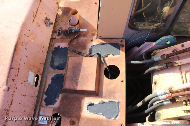 image for item L4782 Case 9020 excavator