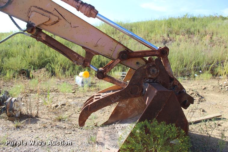 image for item L4782 Case 9020 excavator