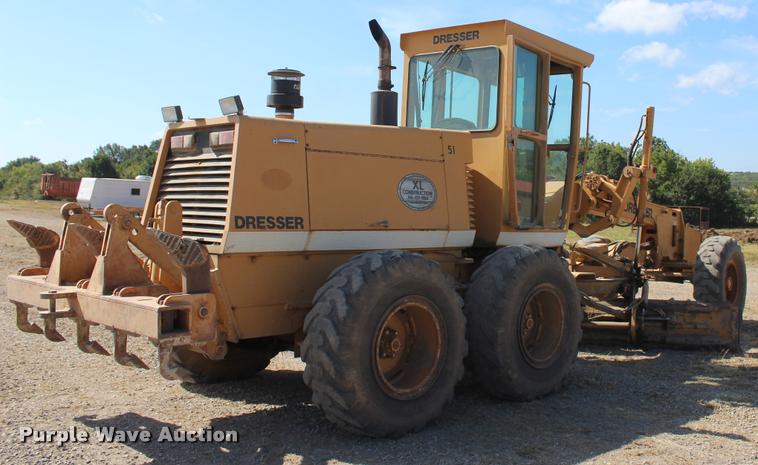image for item L4784 Dresser 850 motor grader