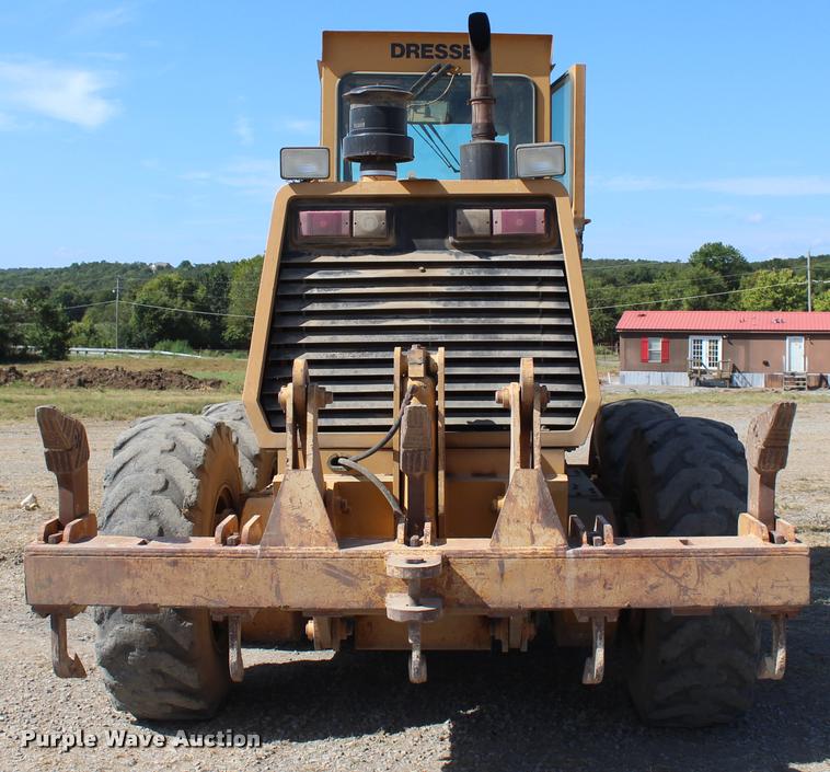 image for item L4784 Dresser 850 motor grader