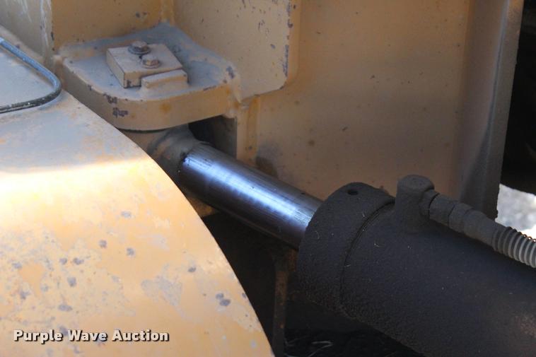 image for item L4784 Dresser 850 motor grader