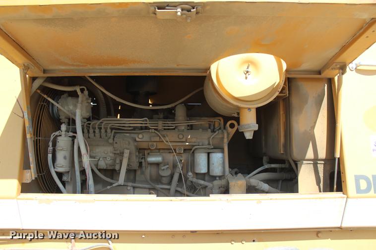 image for item L4784 Dresser 850 motor grader