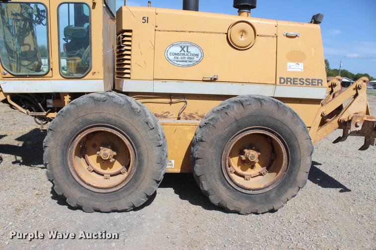 image for item L4784 Dresser 850 motor grader