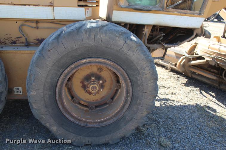 image for item L4784 Dresser 850 motor grader