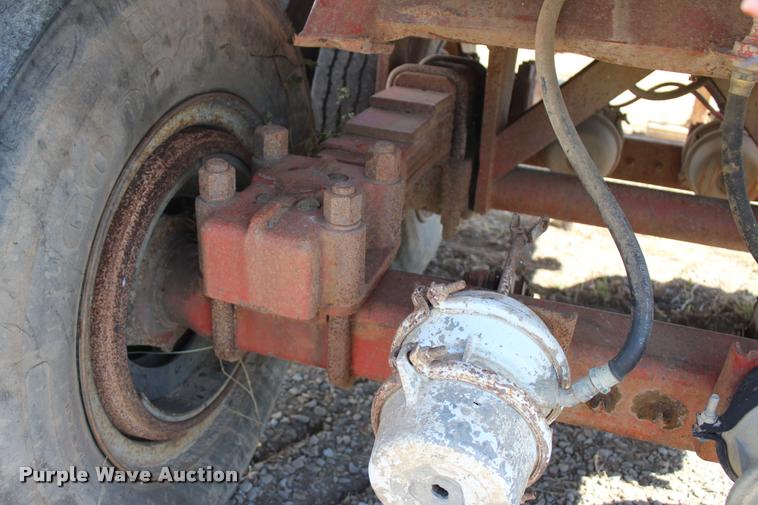 image for item L4786 1979 Fruehauf DP4-M-24 end dump trailer