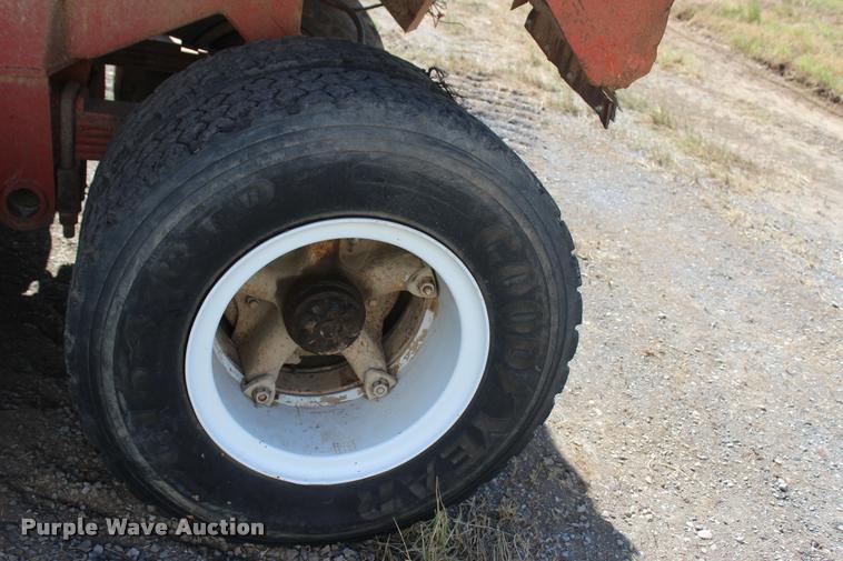 image for item L4786 1979 Fruehauf DP4-M-24 end dump trailer