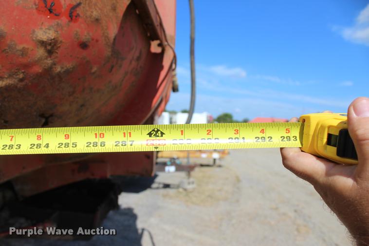 image for item L4786 1979 Fruehauf DP4-M-24 end dump trailer