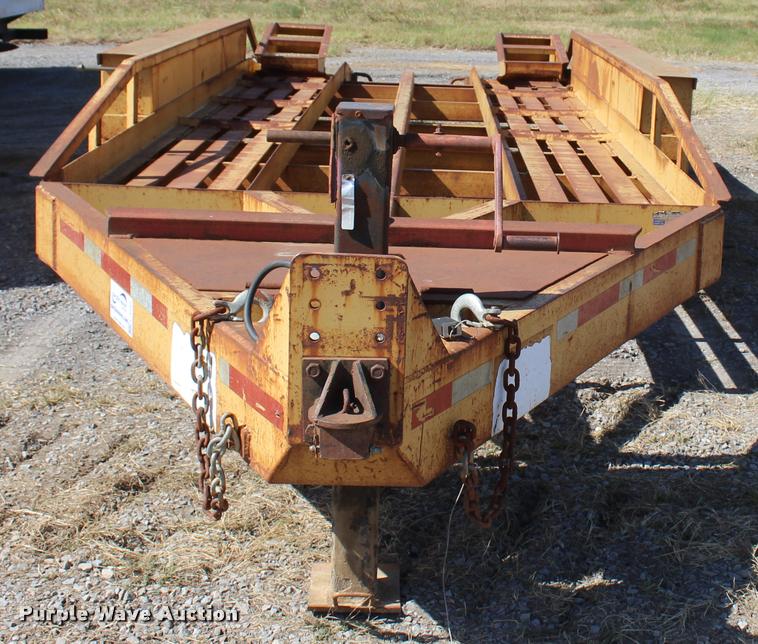 image for item L4787 1996 Strace TT equipment trailer