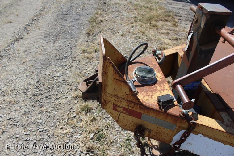 image for item L4787 1996 Strace TT equipment trailer