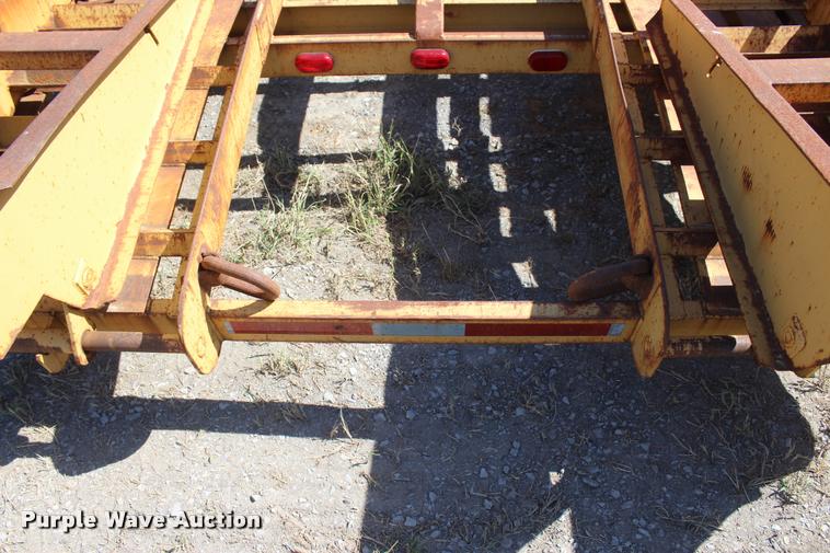 image for item L4787 1996 Strace TT equipment trailer