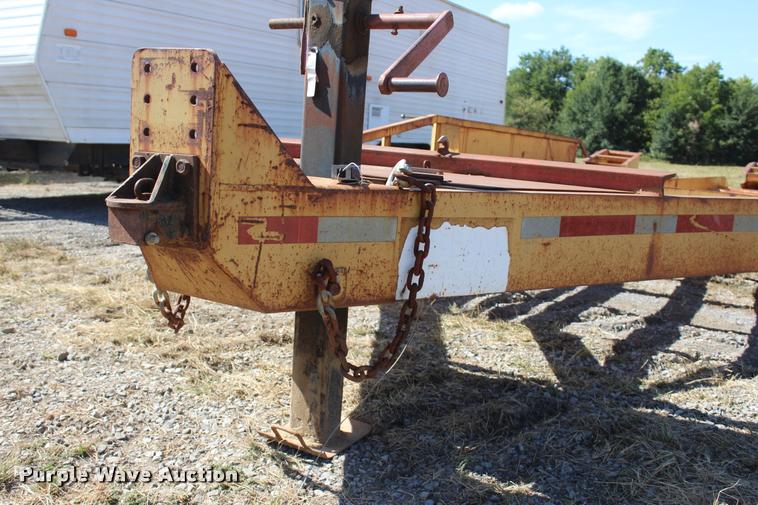 image for item L4787 1996 Strace TT equipment trailer