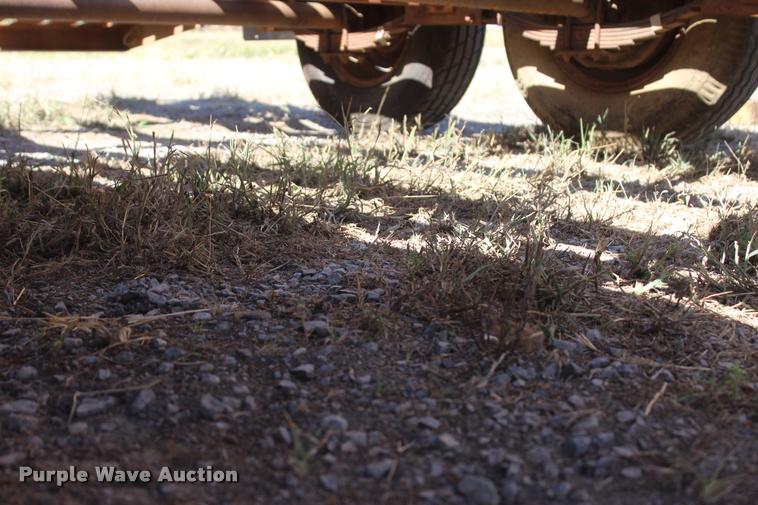 image for item L4787 1996 Strace TT equipment trailer