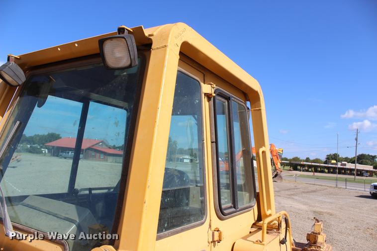 image for item L4789 1995 John Deere 750B LT dozer