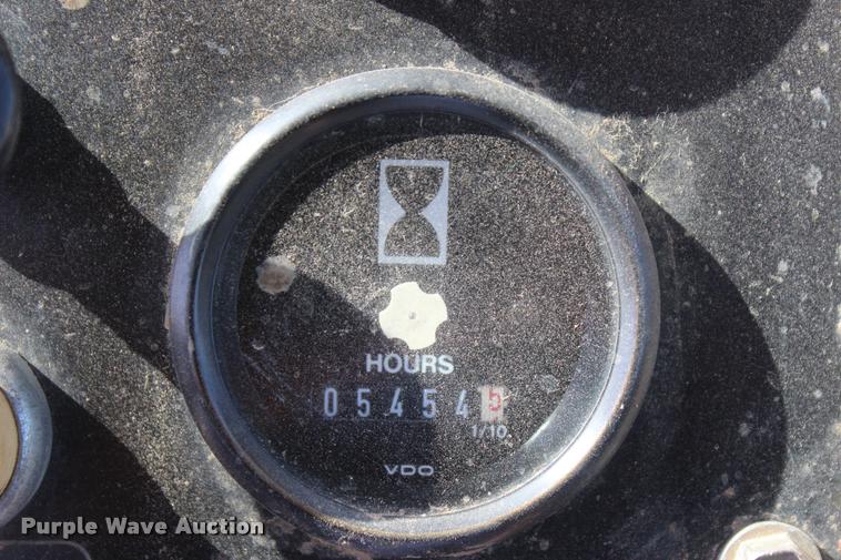 image for item L4789 1995 John Deere 750B LT dozer