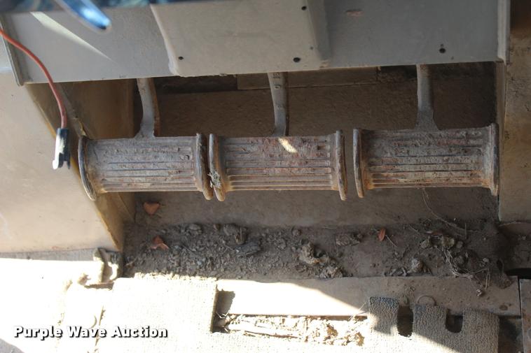 image for item L4789 1995 John Deere 750B LT dozer