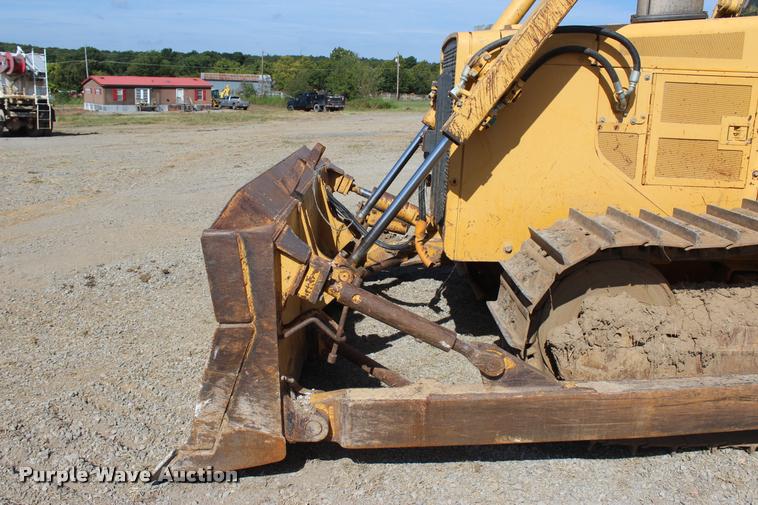 image for item L4789 1995 John Deere 750B LT dozer