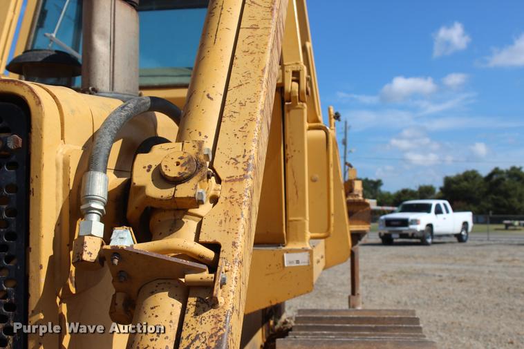 image for item L4789 1995 John Deere 750B LT dozer
