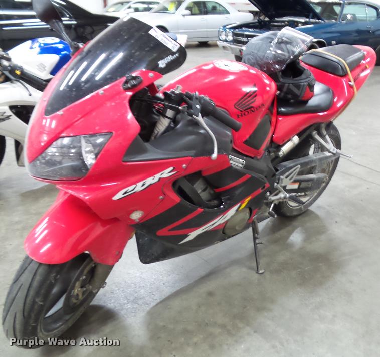 image for item BV9360 2002 Honda CBR600F4 motorcycle