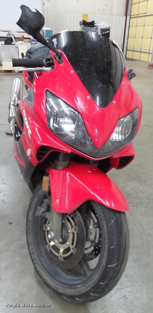 image for item BV9360 2002 Honda CBR600F4 motorcycle