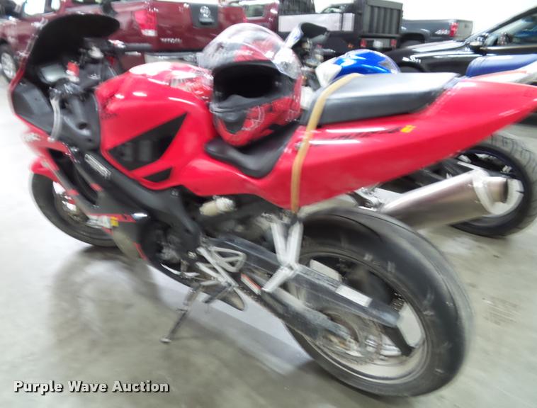 image for item BV9360 2002 Honda CBR600F4 motorcycle