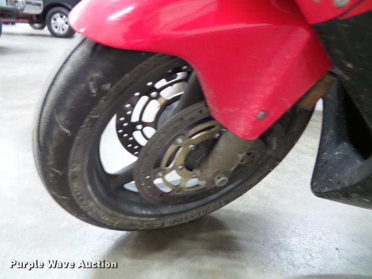 image for item BV9360 2002 Honda CBR600F4 motorcycle