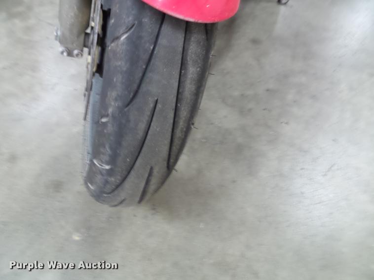 image for item BV9360 2002 Honda CBR600F4 motorcycle