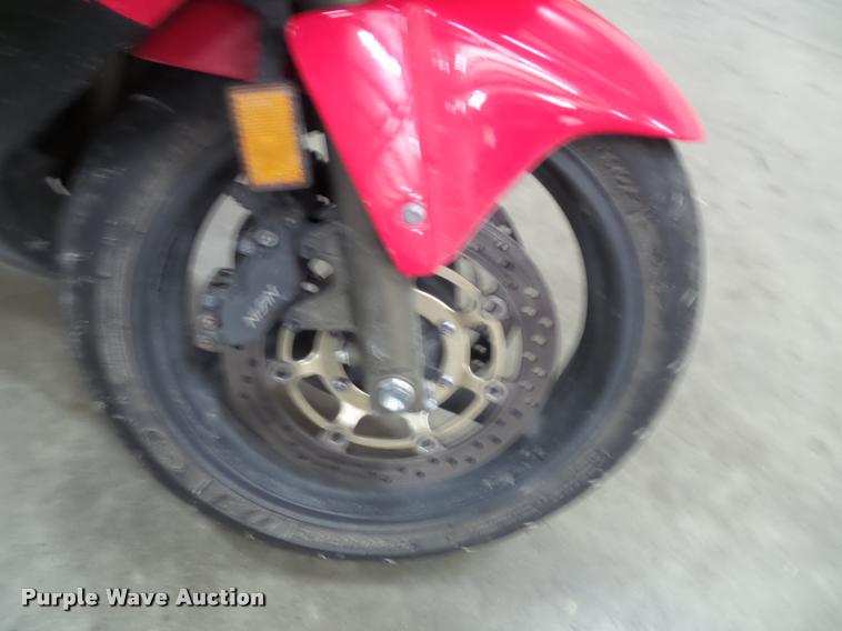 image for item BV9360 2002 Honda CBR600F4 motorcycle